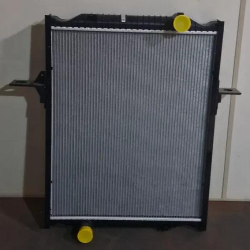 Radiador de Água Volvo VM 270 / 310 / 330 (2006 a 2011) - Denso Novo