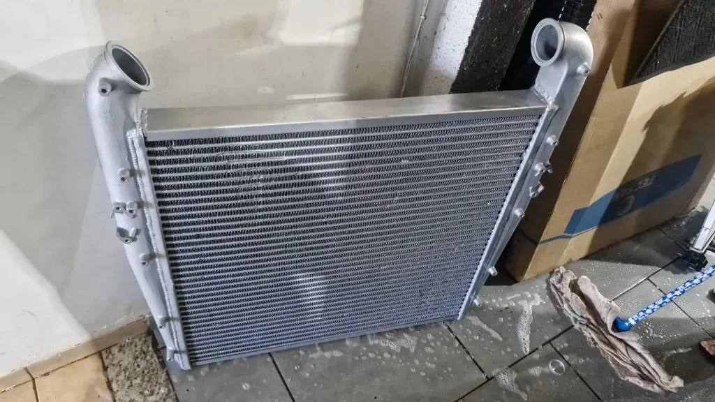 Intercooler Scania 124 R / Série 4